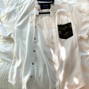 Zara short sleeve button (M)